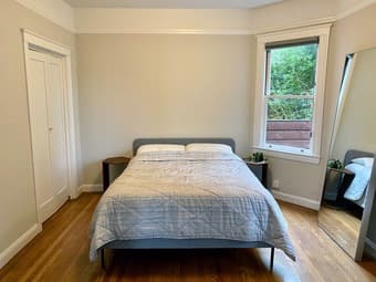 Lovely Noe Condo- location, garage,~1Gbps internet avail 3/29 onwards 3