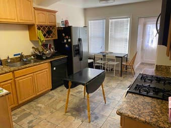 Sublet 3/24-6/? private entrance, private bath, garage in SF Mission 2