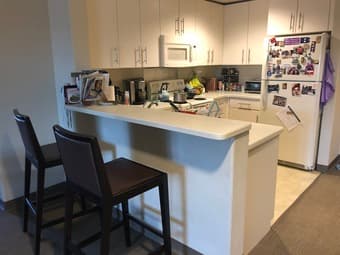 Air-Conditioned Bedroom/Private Bath in Munger Graduate Two-Bedroom 4