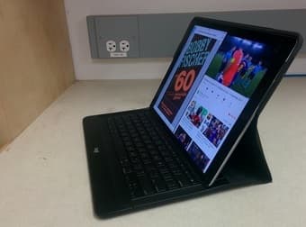 iPad Pro+iPencil+Keyboard Case-13" 256 GB - Like New Condition! - $500 1