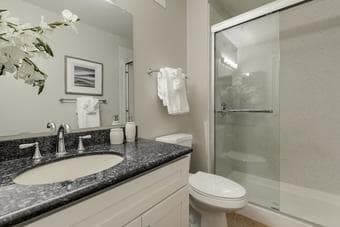 2b/2b condo in 777 San Antonio Rd. Palo Alto (Green House 1) 2