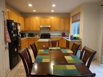 Short-term sublet of bedroom in large East Palo Alto house 1