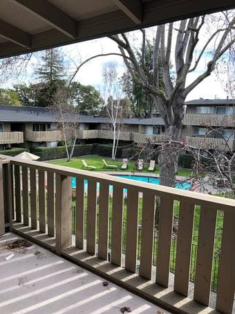 Private bedroom with private bathroom in Palo Alto for May-July 2