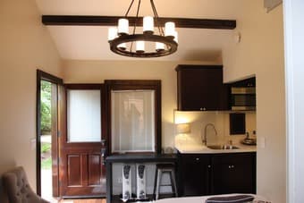 Los Altos Studio (AC, kitchen, bathroom, furnished) 1