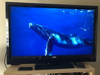 VIZIO 1080p 42-Inch LCD Smart HDTV - For sale! 1