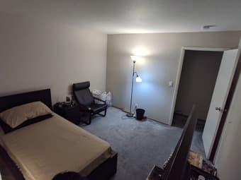 Room in 3 bed 2 bath 3