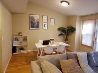 Furnished 3-bedroom apartment on El Camino Real (6 mins from Cal Ave) 2