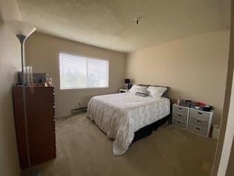 1BR/1BA near Campus Available Any Time, Fully Furnished 2