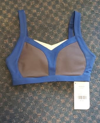 Fabletics sports bra XS ($60) new with tag 2