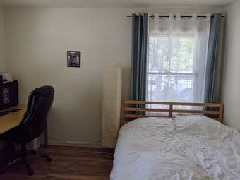 Spacious home in quite Santa Clara community 2