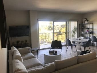 ** BEAUTIFUL 1BR / 1BA - Steps from University Av. 4