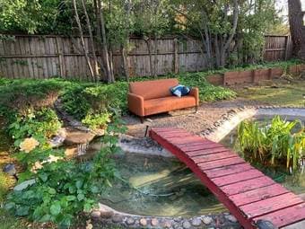 Room in beautiful 2500 sq ft eichler house 3