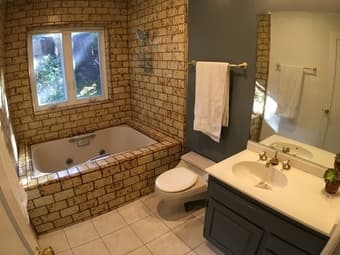 Fully furnished studio and bonus office/sunroom – with all utilities 3