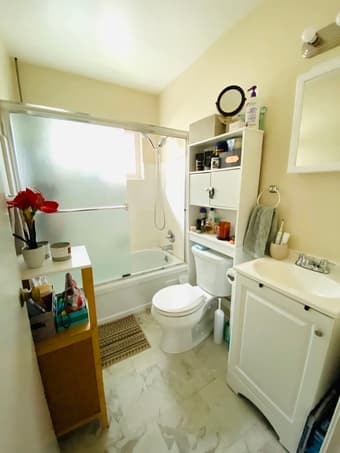 Utilities included -1BR/1BA furnished apartment - mid June-mid August 4