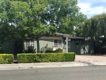 Sunny Charming Eicher House in MV 1