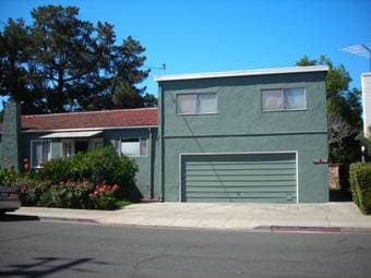 1 bed/1 bath upstairs unfurnished apartment 410sq.ft. (menlo park) 1