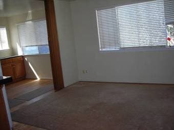 1 bed/1 bath upstairs unfurnished apartment 410sq.ft. (menlo park) 2