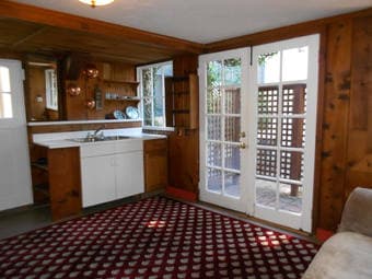 COTTAGE IN MENLO PARK IN LOVELY NEIGHBORHOOD 1