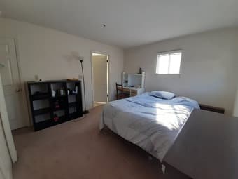 Downtown Menlo Park - Bedroom w/private bathroom 1