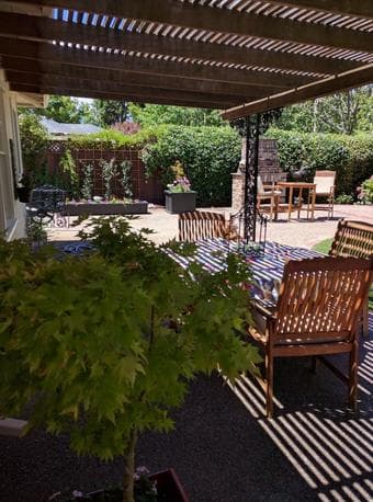 3 bed, 2 bathroom house in prime W Menlo Park 4