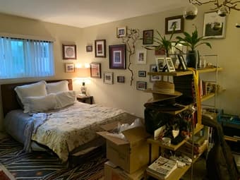 Master bedroom with private bathroom available in 4BR/3BA in Mountain 1