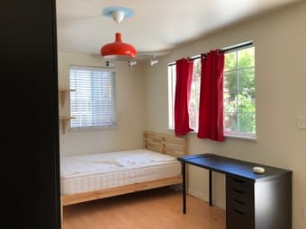 => Palo Alto 6BR/3.5 BA Group Home - Avail. Aug/Sept. <= 1