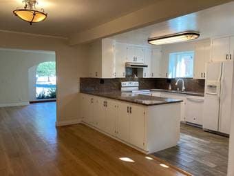 Room with shared bathroom in stunning new house, Menlo Park (3b/2ba) 2