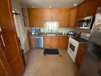 RWC 2 Rooms Avail NOW Fun, Clean Late 20s Relaxed Professionals 4