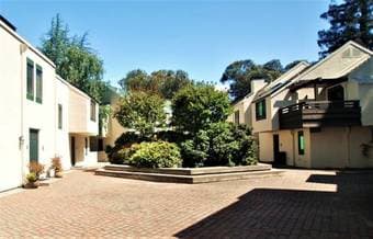 2Beds/2.5 Baths-1300ft2-Old Mountain View prime location townhouse 1