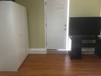 Charming furnished studio 3 miles from stanford 2