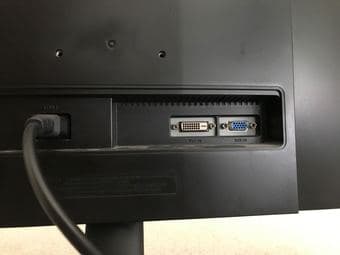 Samsung 24" Monitor (Excellent Condition) 2