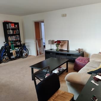 Reduced price month-on-month excellent location next to Cal Ave 1