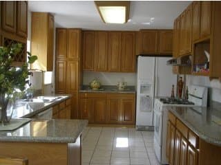 Palo Alto Furnished Room with Private Bath - August only 1