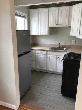 $2900 / 2br - 750ft2 - Newly Renovated 2BR/1BA **perfect location** (m 3