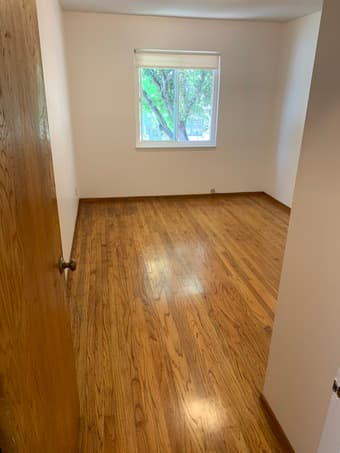 2-bedroom apartment available in cooperative community! 4