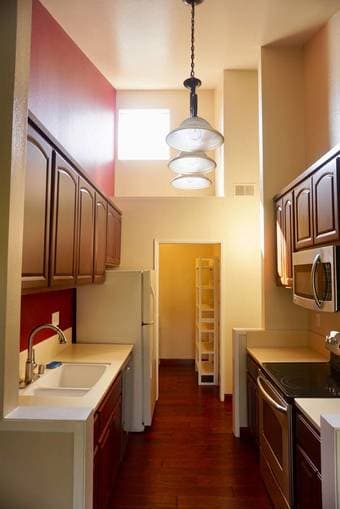 Serene 2BR/2BA Condo in San Carlos Hills 4