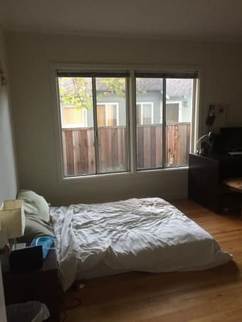 1-Bed Apt DT Menlo Summer 2020 Fully-Furnished + Utilities 2