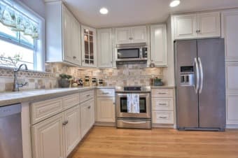 Redwood City fully furnished single family home for rent. 3