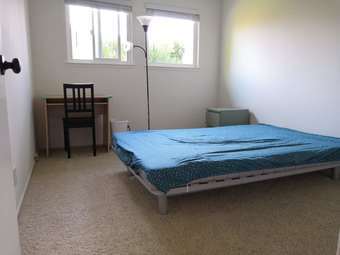 Palo Alto 2B1.5B townhouse中的独立次卧8月中旬拎包入住 1