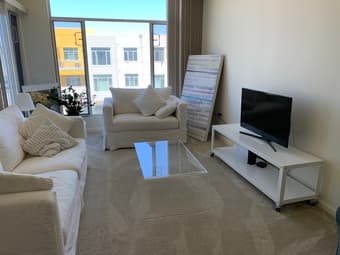 Private Bed/Bath in modern 2B/2BA apt. near Stanford available Sept. 1 1