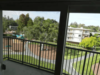 Cozy bedroom for rent in Oak Creek Apartments (2B1.5B) 4