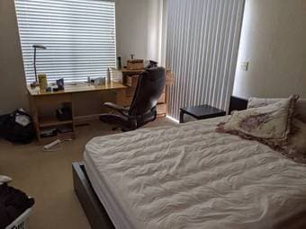 Spacious bedroom with private bathroom in two story house (Menlo Park) 2