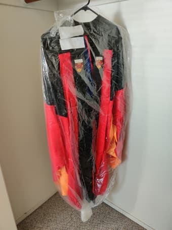 PhD graduation cap and gown for engineering 1