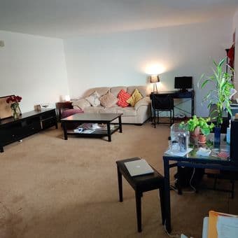 ASAP Reduced price month-on-month excellent location next to Cal Ave 3