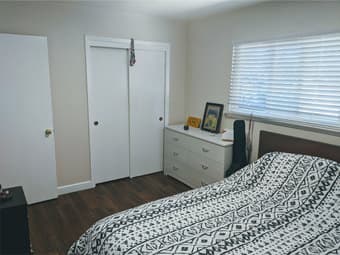 remodeled bright room in 2br/1ba apartment in Menlo Park 2