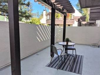 OLD MOUNTAIN VIEW TWONHOUSE FOR RENT 3