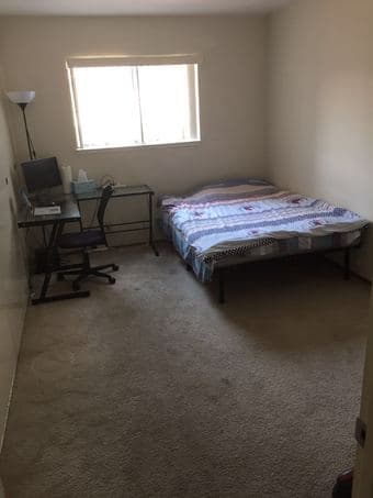 Menlo Park客厅（$950/month）或独立卧室 （$1125/month）, 9min biking到斯坦福，9月房租免费。 1