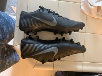 Nike Mercurial Vapor 12 football shoes, 10.5 like new 2