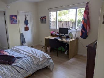 Palo Alto - In law unit in a house with yard, separate entrance 2