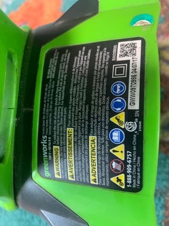 Greenworks 9amp Electric leaf blower 2